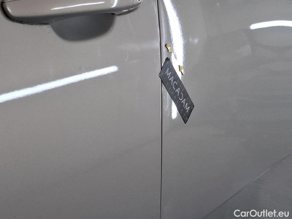  DS  DS7 DS DS 7 Crossback / 2017 / 5P / SUV PureTech 130 Auto PERFORMANCE Line #16