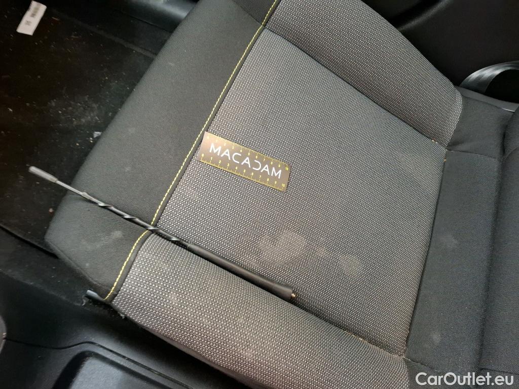  Citroen  C3 CITROEN  5p Berline PureTech 110 S&S BVM6 Shine Business #10