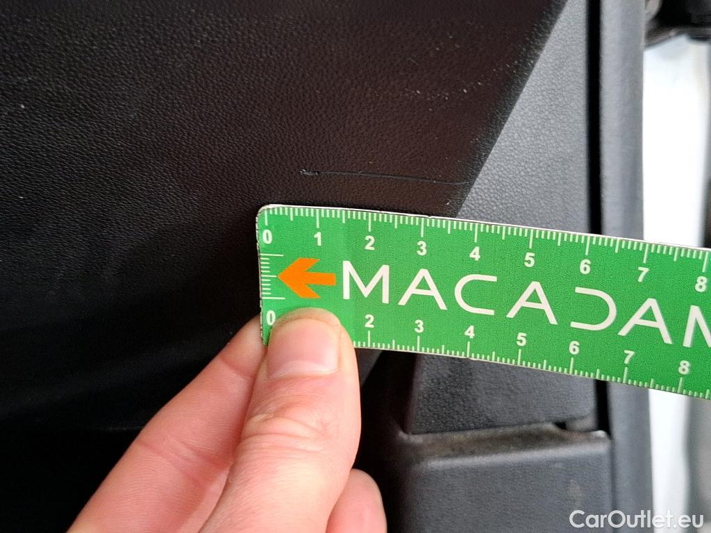  Citroen  C3  Feel Pack 1.2 PureTech 110CV BVM6 E6d #7