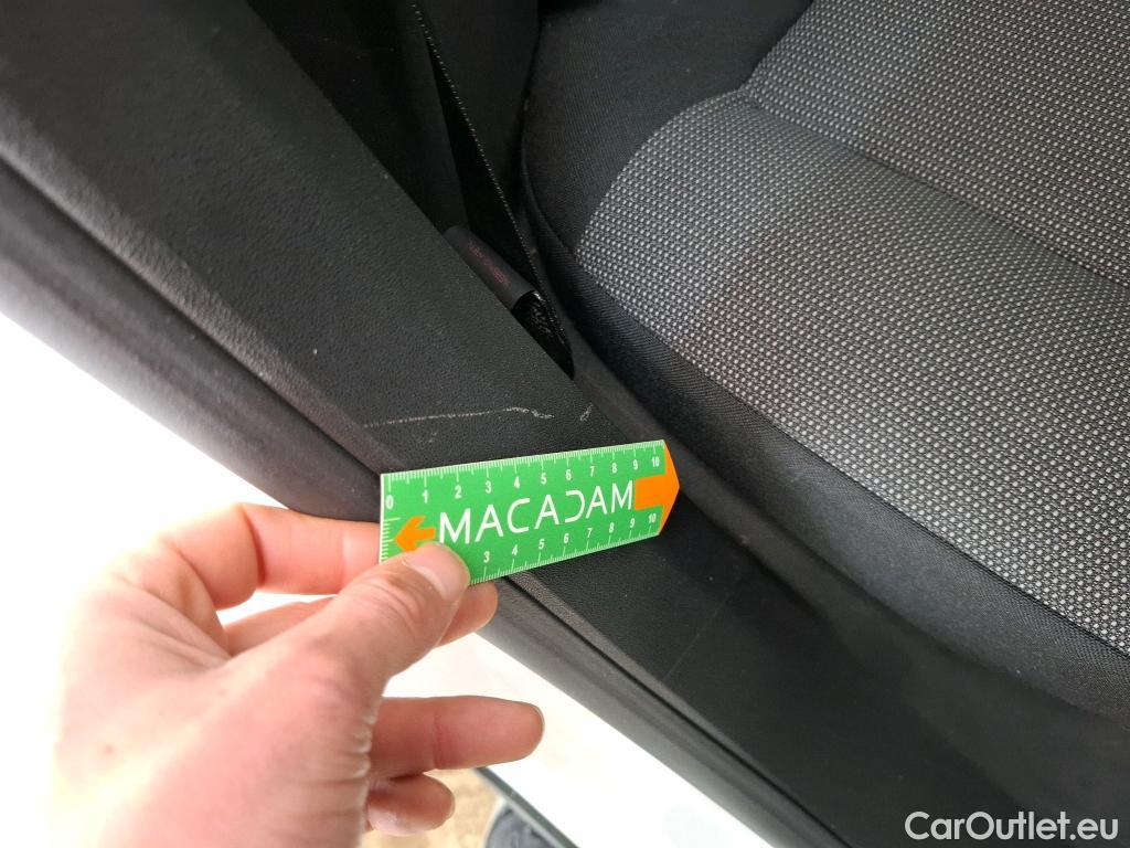  Citroen  C3  Feel 1.2 PureTech 80CV BVM5 E6 #7