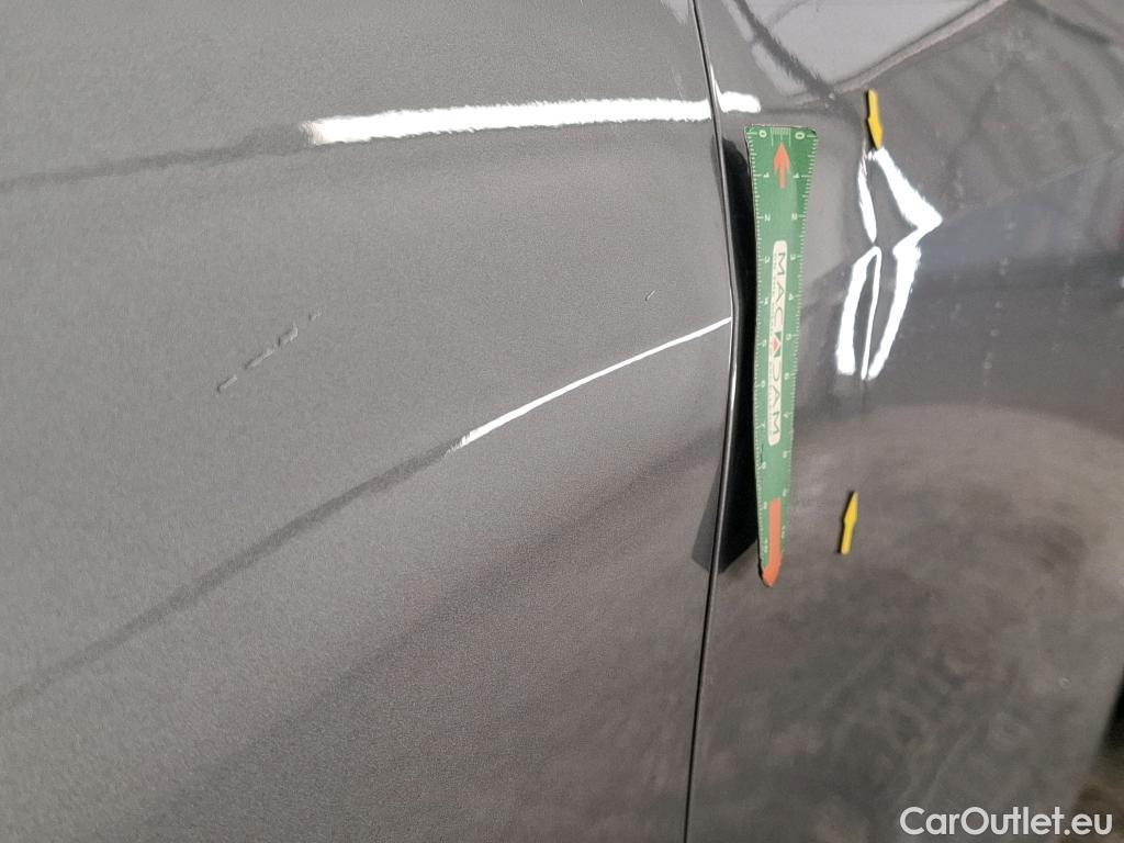  Bmw  Serie 1 BMW Série 1 / 2019 / 5P / Berline 116i DKG7 Business Design #2