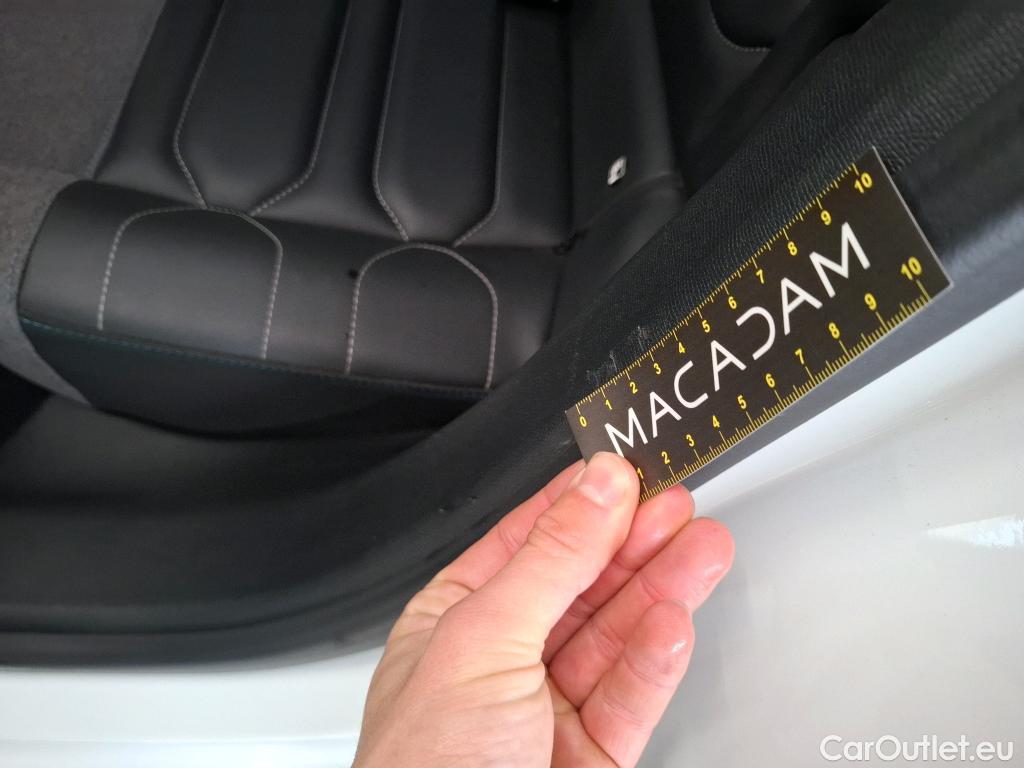  Citroen  C4  Berline Shine 1.2 PureTech 130CV BVA8 E6d #5