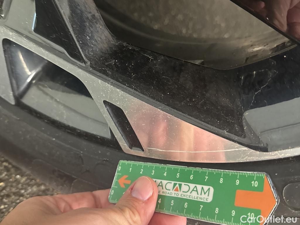  KIA  Sportage KIA  / 2021 / 5P / SUV 1.6 T-GDI 265 PHEV AUTO 4WD GT-L PREM BU #11