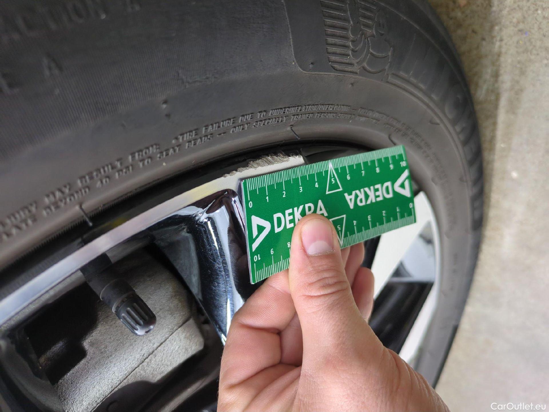  KIA  Sportage KIA  / 2021 / 5P / SUV 1.6 T-GDI 265 PHEV AUTO 4WD ACTIVE BUSIN #3