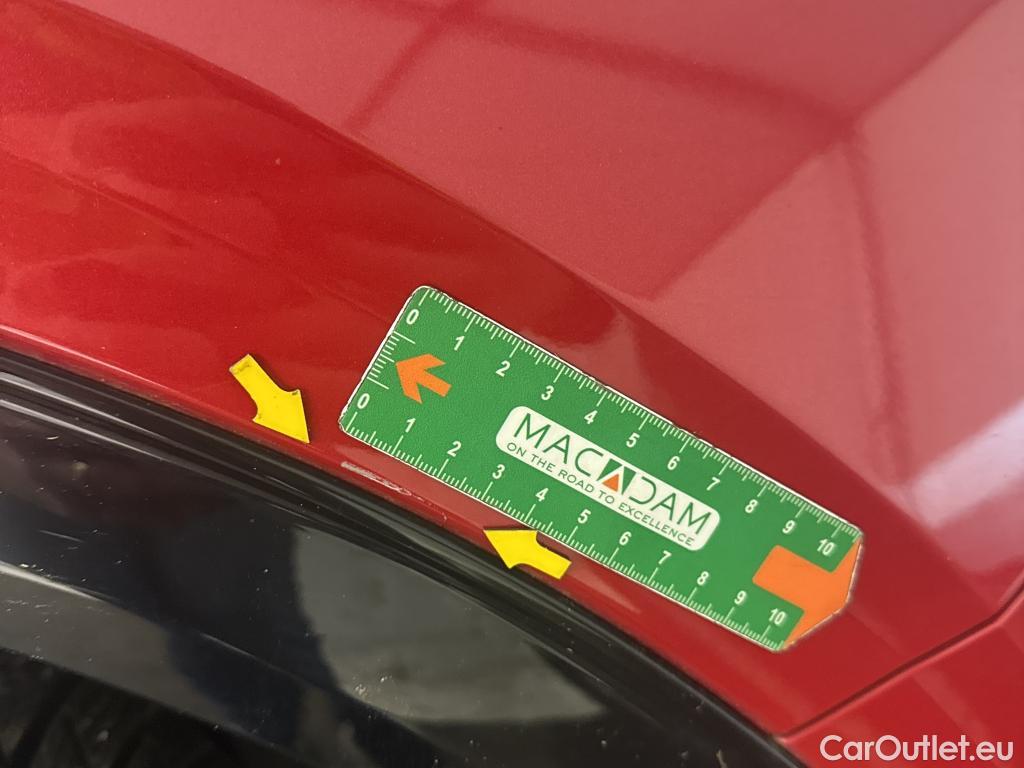  KIA  Sportage KIA  / 2021 / 5P / SUV 1.6 T-GDI 265 PHEV AUTO 4WD GT-L PREM BU #13