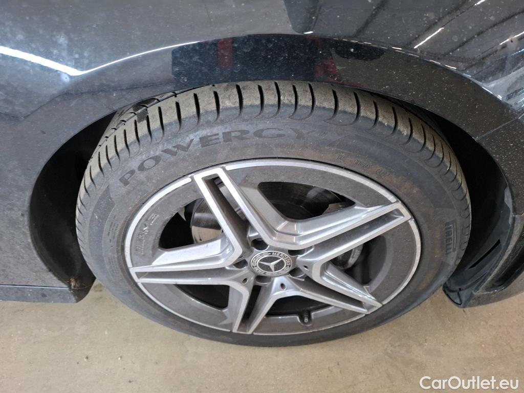  Mercedes  A-Klasse MERCEDES-BENZ Classe A Compact / 2018 / 5P / Berline A 200 AMG Line 7G-DCT #10