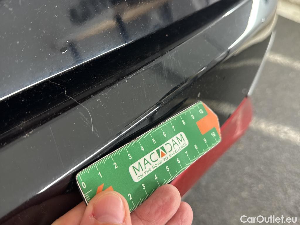  KIA  Sportage KIA  / 2021 / 5P / SUV 1.6 T-GDI 265 PHEV AUTO 4WD GT-L PREM BU #8