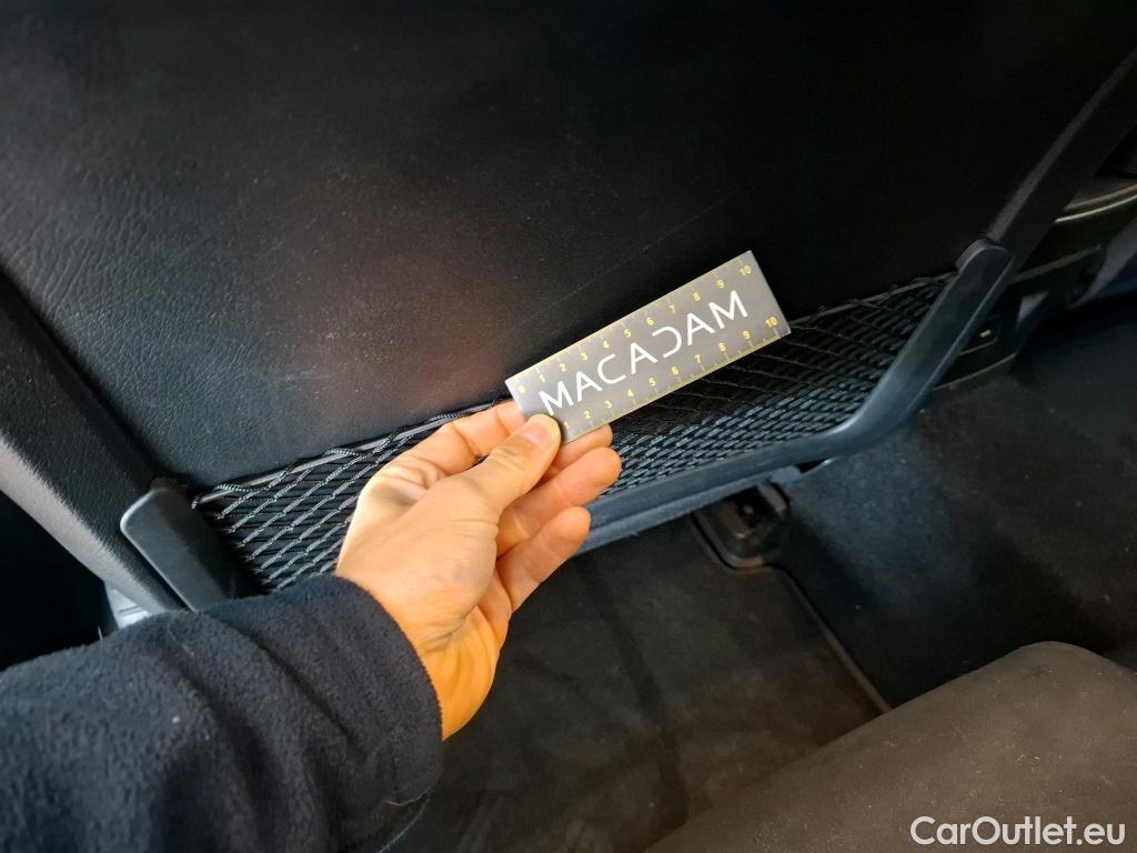  Mercedes  A-Klasse MERCEDES-BENZ Classe A Compact / 2018 / 5P / Berline A 200 AMG Line 7G-DCT #18