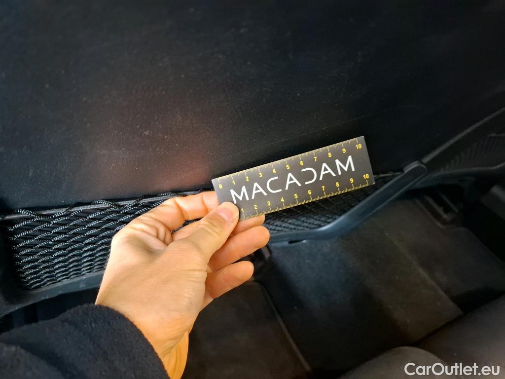  Mercedes  A-Klasse MERCEDES-BENZ Classe A Compact / 2018 / 5P / Berline A 200 AMG Line 7G-DCT #17