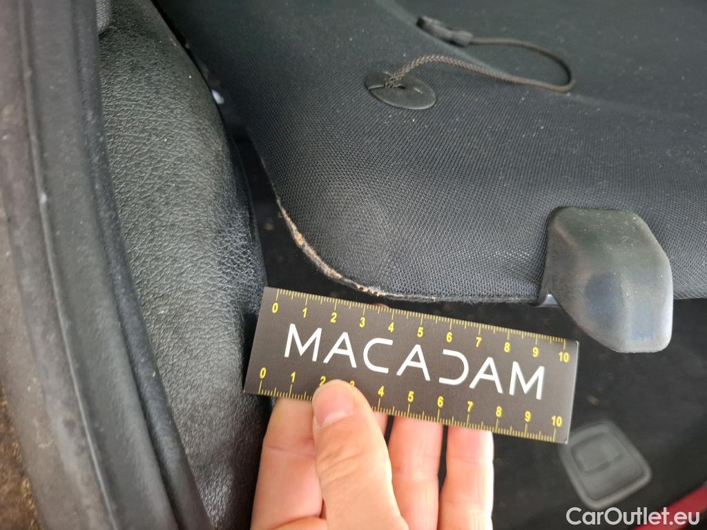  Mercedes  A-Klasse MERCEDES-BENZ Classe A Compact / 2018 / 5P / Berline A 200 AMG Line 7G-DCT #5