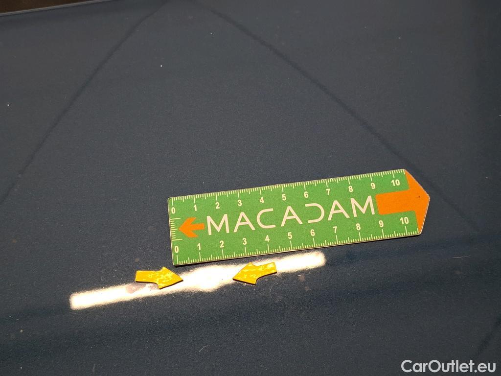  Mercedes  A-Klasse MERCEDES BENZ Classe A Compact 2018 5P Berline A 250 e Business Line 8GDCT #4