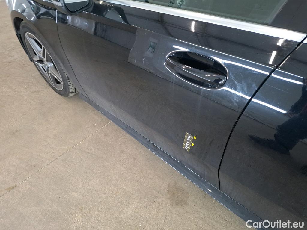  Mercedes  A-Klasse MERCEDES-BENZ Classe A Compact / 2018 / 5P / Berline A 200 AMG Line 7G-DCT #27