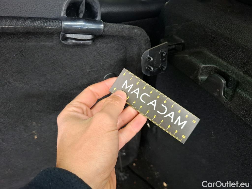  Mercedes  A-Klasse MERCEDES-BENZ Classe A Compact / 2018 / 5P / Berline A 200 AMG Line 7G-DCT #3