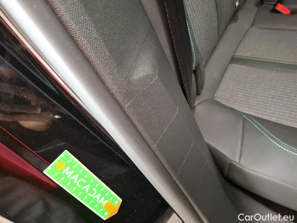  Peugeot  3008  II Allure Pack 1.5 HDi 130CV BVA8 E6d #20