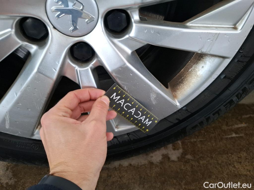  Peugeot  3008  Active Business 1.2 PureTech 130CV BVA8 E6d #35