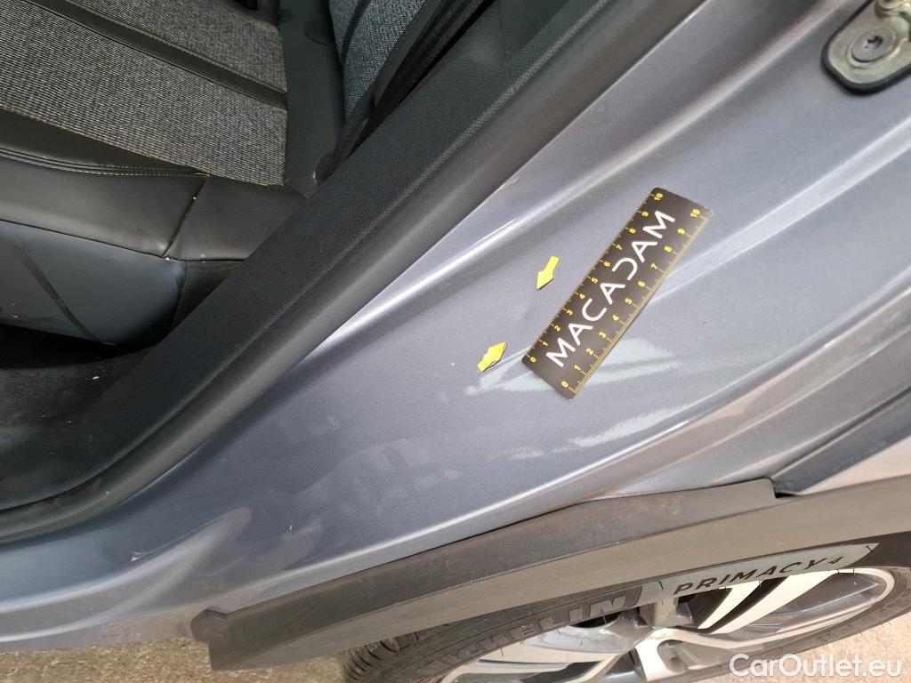  Peugeot  3008  Allure Business 1.2 PureTech 130CV BVA6 E6 #9