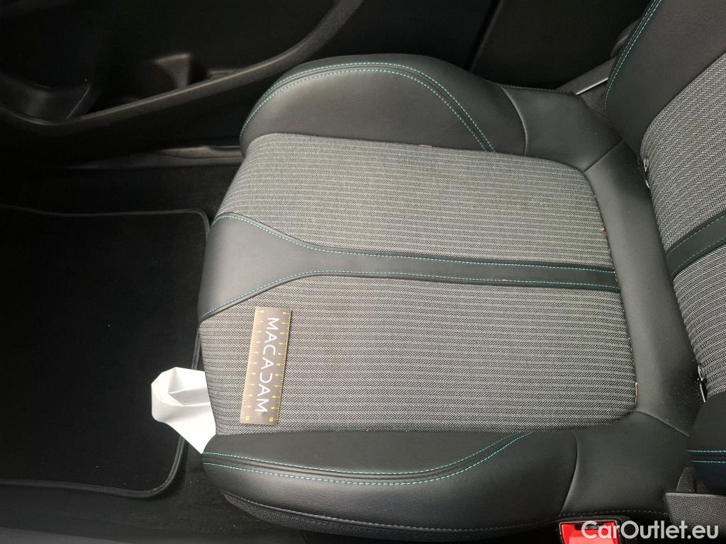  Peugeot  3008  Allure Pack 1.5 HDi 130CV BVA8 E6d #54