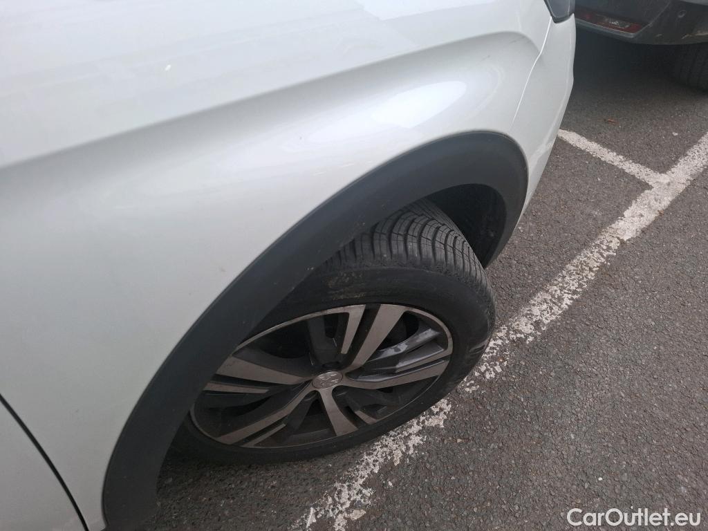  Peugeot  3008  Allure Pack 1.2 PureTech 130CV BVM6 E6d #1