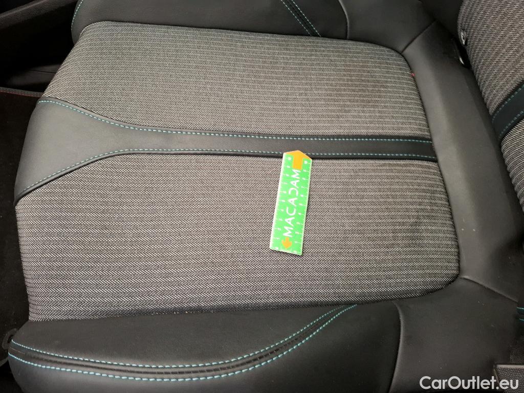  Peugeot  3008  II Allure Pack 1.5 HDi 130CV BVA8 E6d #26