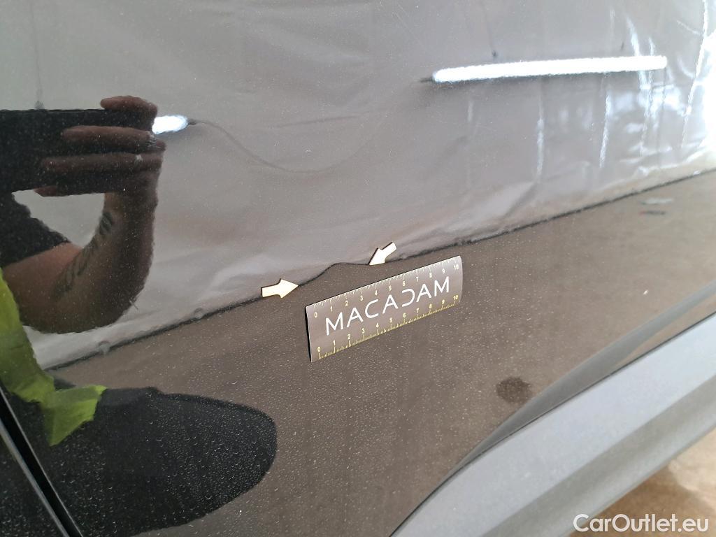  Opel   Grandland X Grandland X Elegance Business 1.5 130CV BVA8 E6d #33