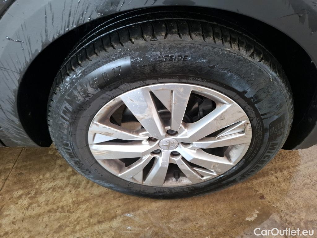  Peugeot  3008  Active Business 1.2 PureTech 130CV BVA8 E6d #37