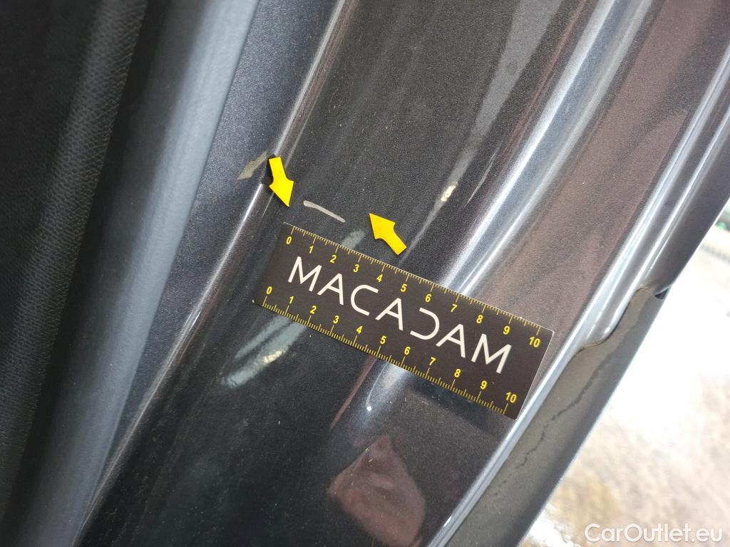  Peugeot  5008  Active Pack 1.5 HDi 130CV BVA8 7 Sieges E6d #36