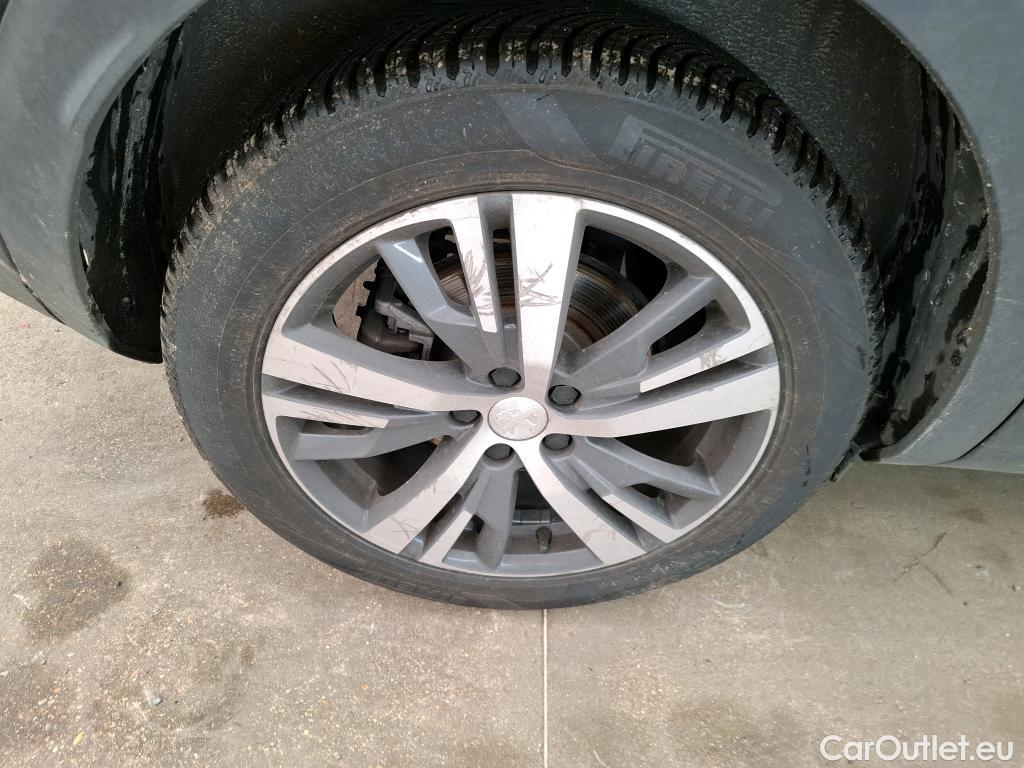  Peugeot  3008  Allure 1.5 HDi 130CV BVA8 E6d #24