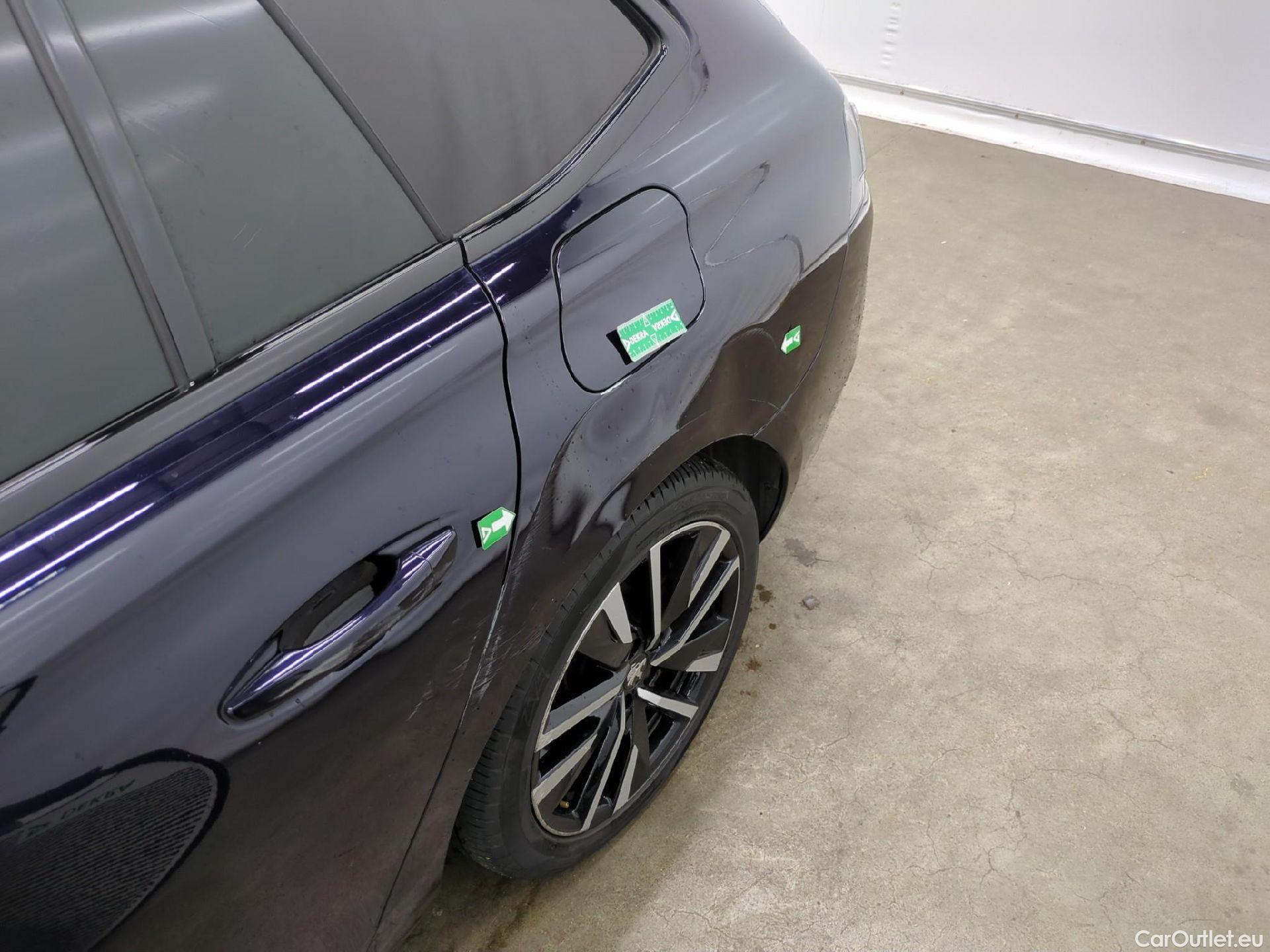  Peugeot  508 PEUGEOT  SW / 2018 / 5P / Break HYBRID 225 E-EAT8 GT #67