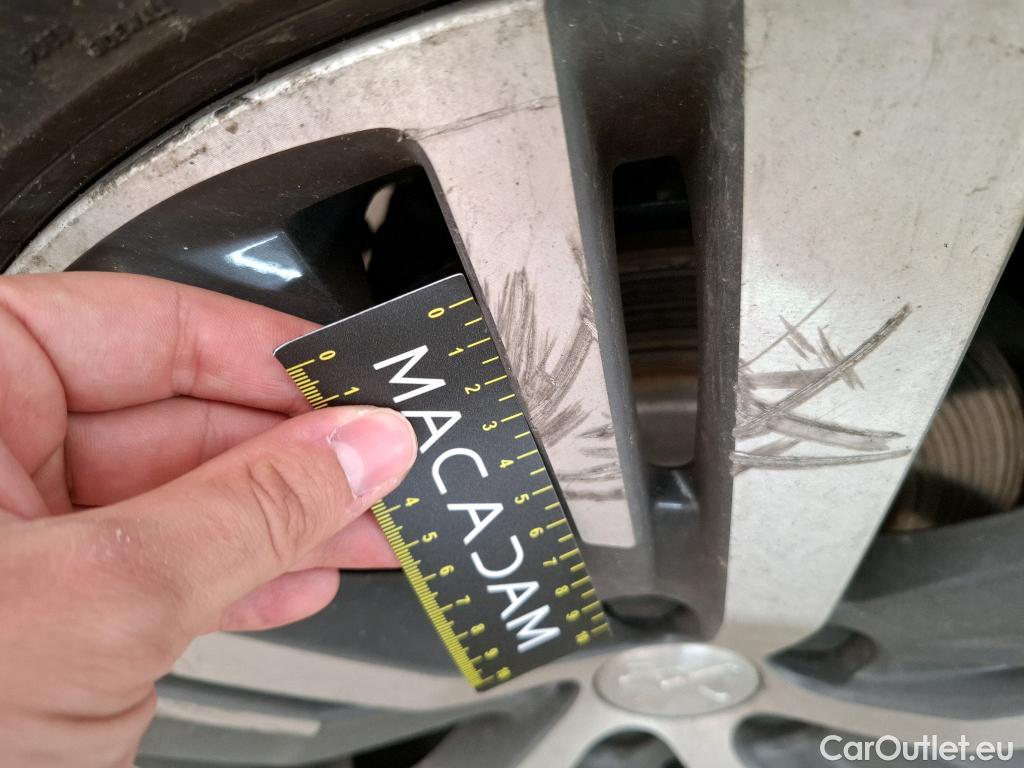  Peugeot  3008  Allure 1.5 HDi 130CV BVA8 E6d #26