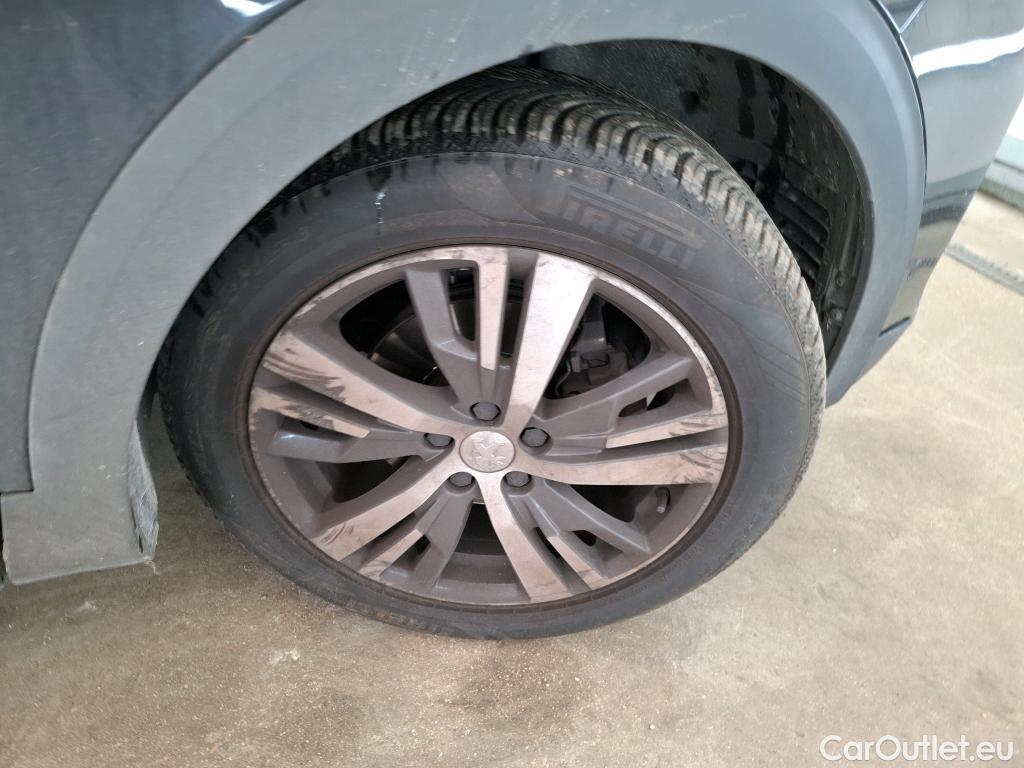  Peugeot  3008  Allure 1.5 HDi 130CV BVA8 E6d #30