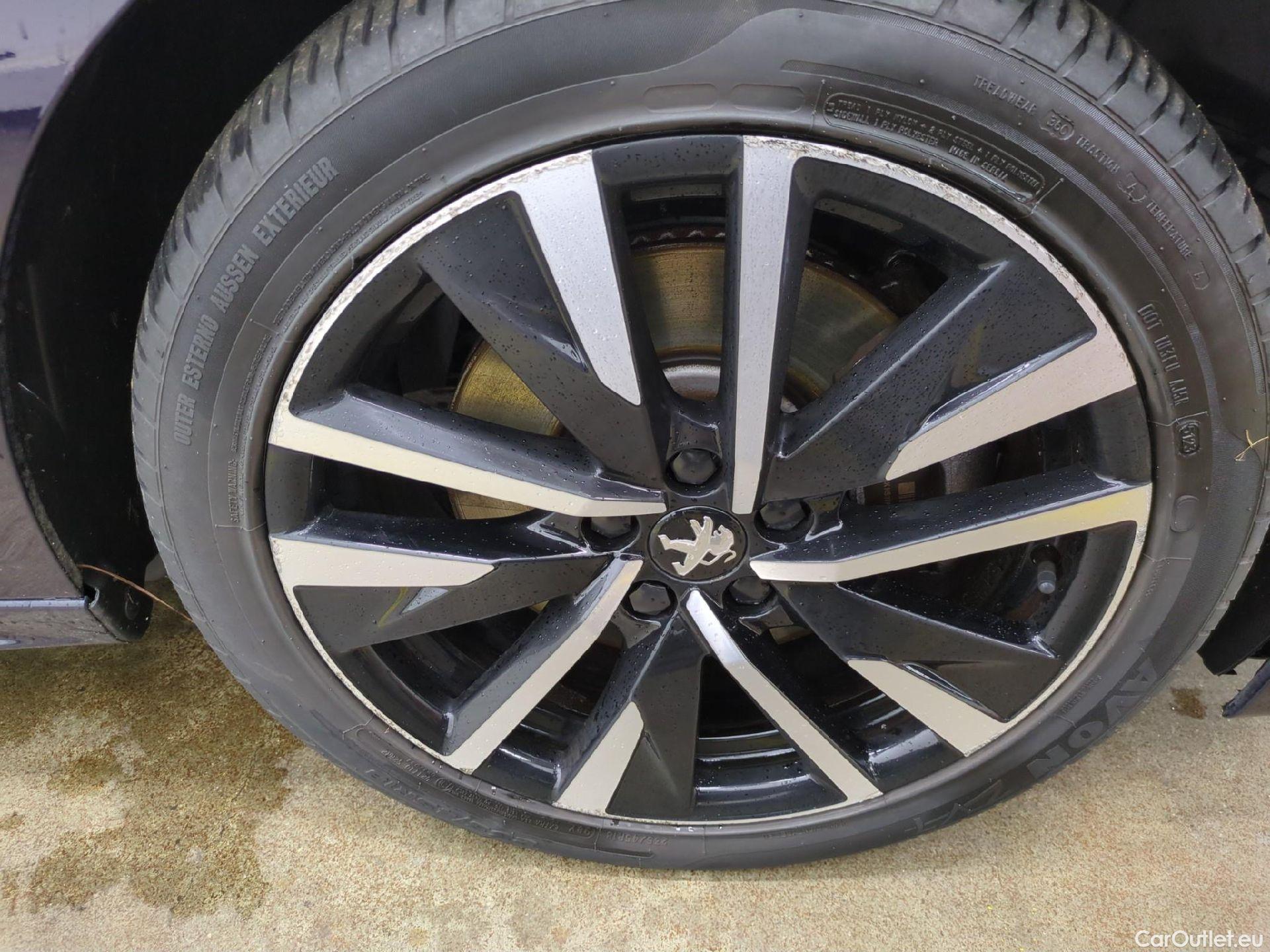  Peugeot  508 PEUGEOT  SW / 2018 / 5P / Break HYBRID 225 E-EAT8 GT #13