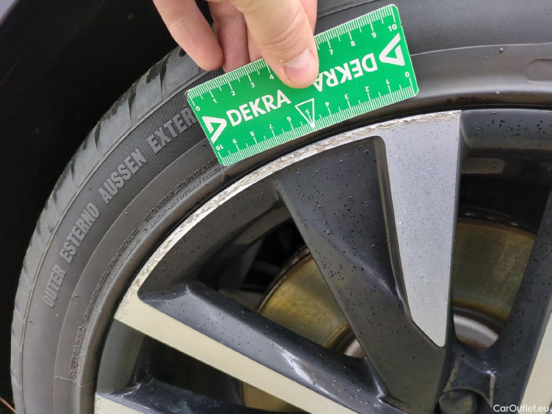  Peugeot  508 PEUGEOT  SW / 2018 / 5P / Break HYBRID 225 E-EAT8 GT #14