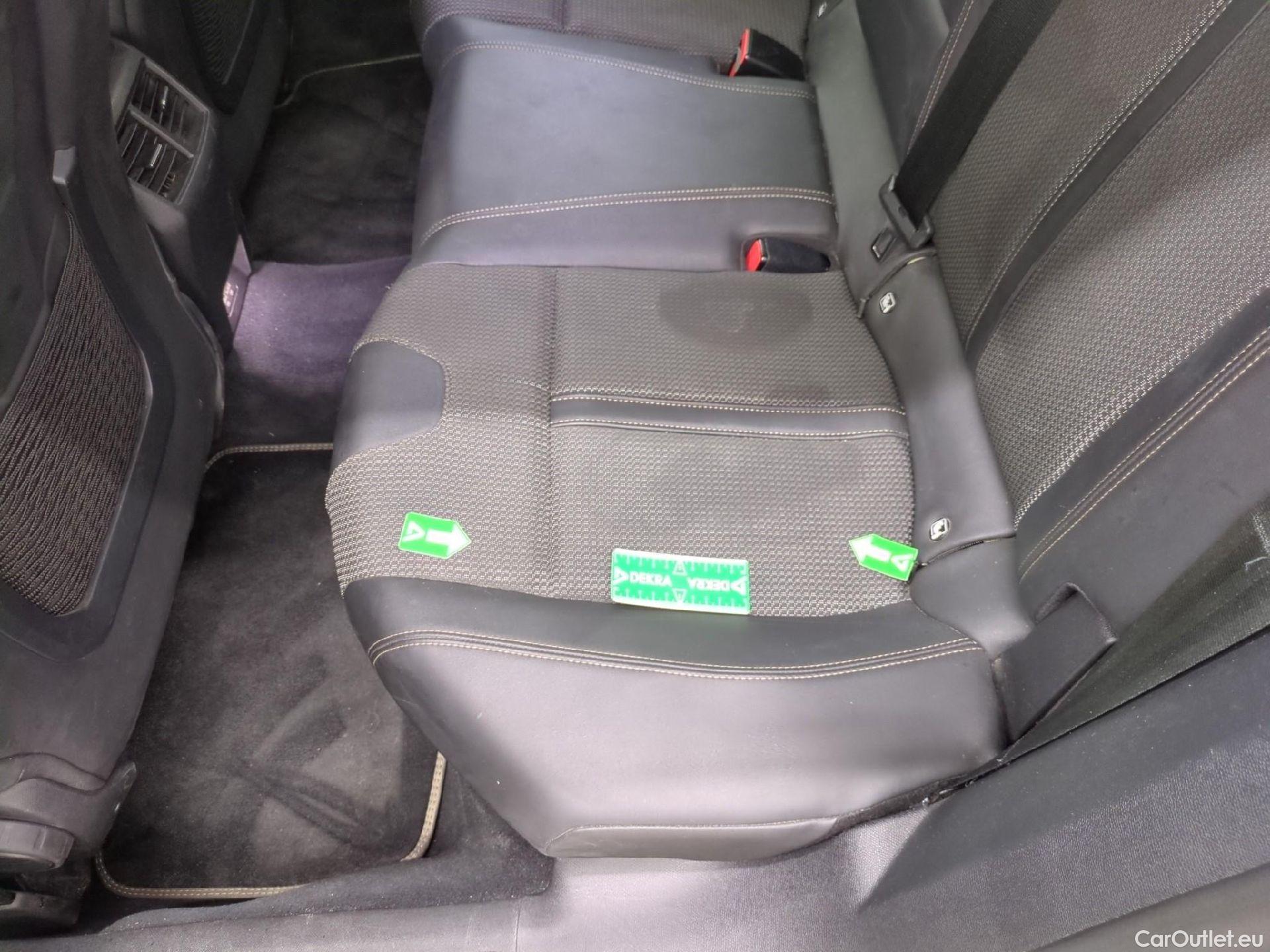  Peugeot  508 PEUGEOT  SW / 2018 / 5P / Break HYBRID 225 E-EAT8 GT #3