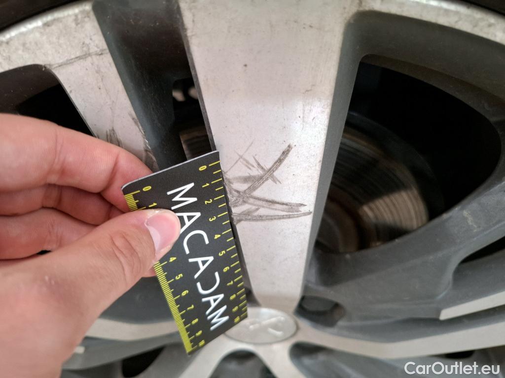  Peugeot  3008  Allure 1.5 HDi 130CV BVA8 E6d #27