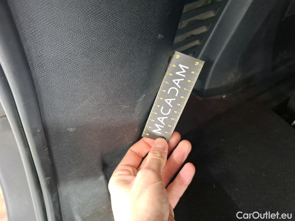  Peugeot  5008  Active Pack 1.5 HDi 130CV BVA8 7 Sieges E6d #51