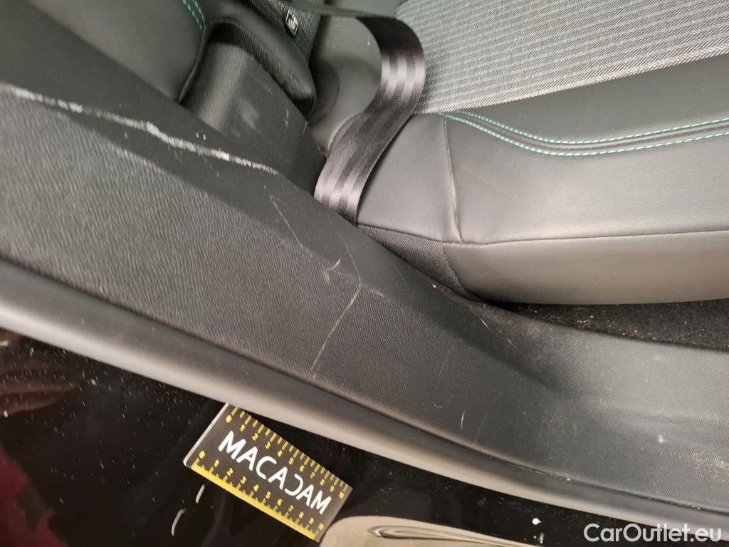  Peugeot  3008  Allure 1.5 HDi 130CV BVA8 E6d #13