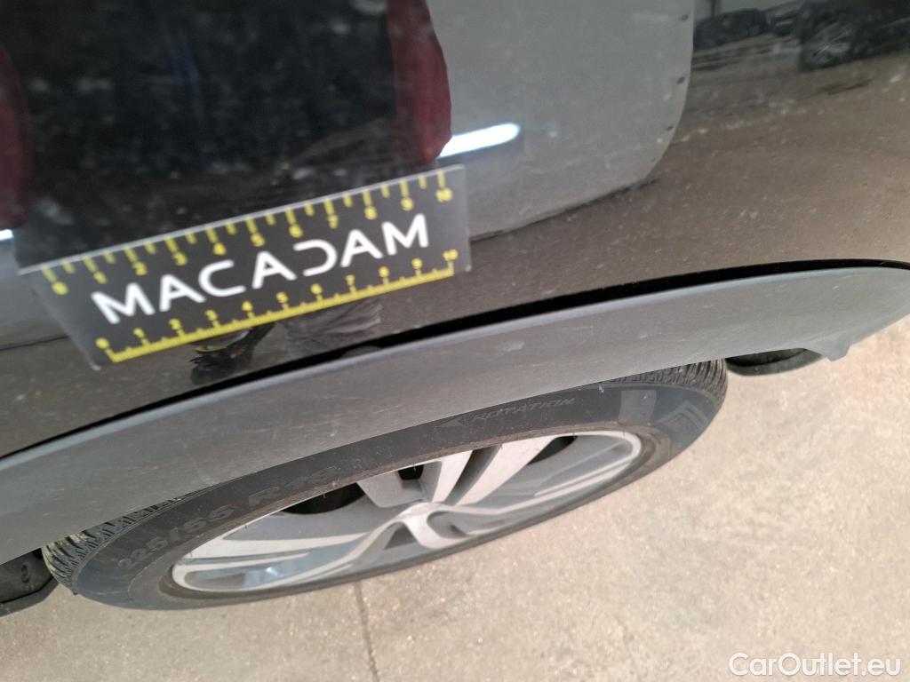  Peugeot  3008  Allure 1.5 HDi 130CV BVA8 E6d #46