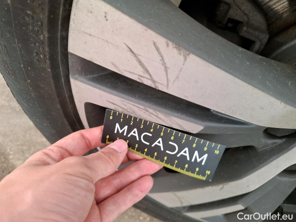  Peugeot  3008  Allure 1.5 HDi 130CV BVA8 E6d #28