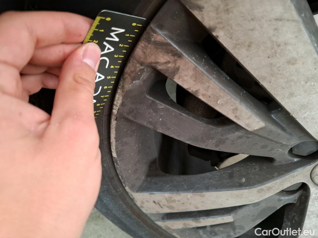  Peugeot  3008  Allure 1.5 HDi 130CV BVA8 E6d #39