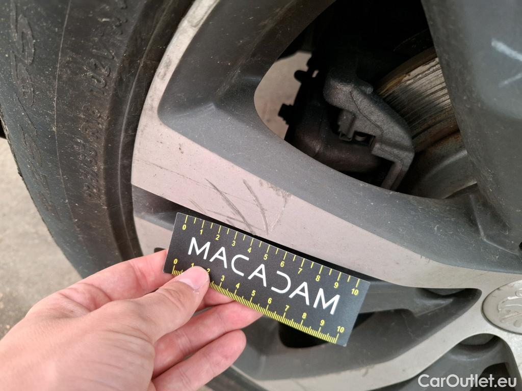  Peugeot  3008  Allure 1.5 HDi 130CV BVA8 E6d #29