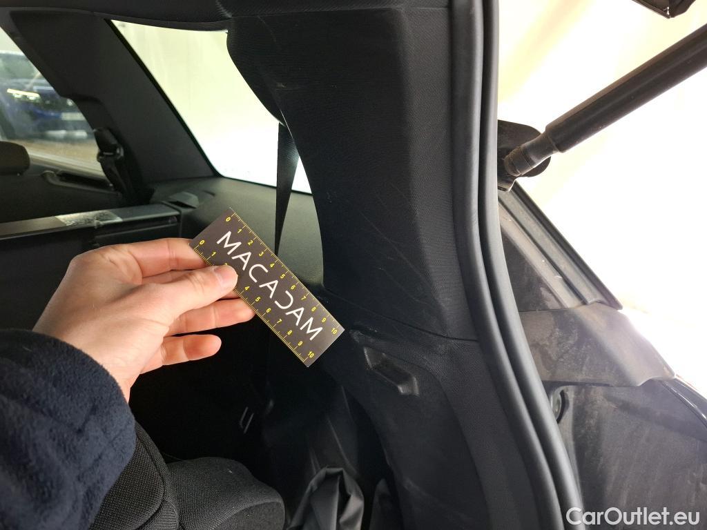  Peugeot  5008  Active Pack 1.5 HDi 130CV BVA8 7 Sieges E6d #65