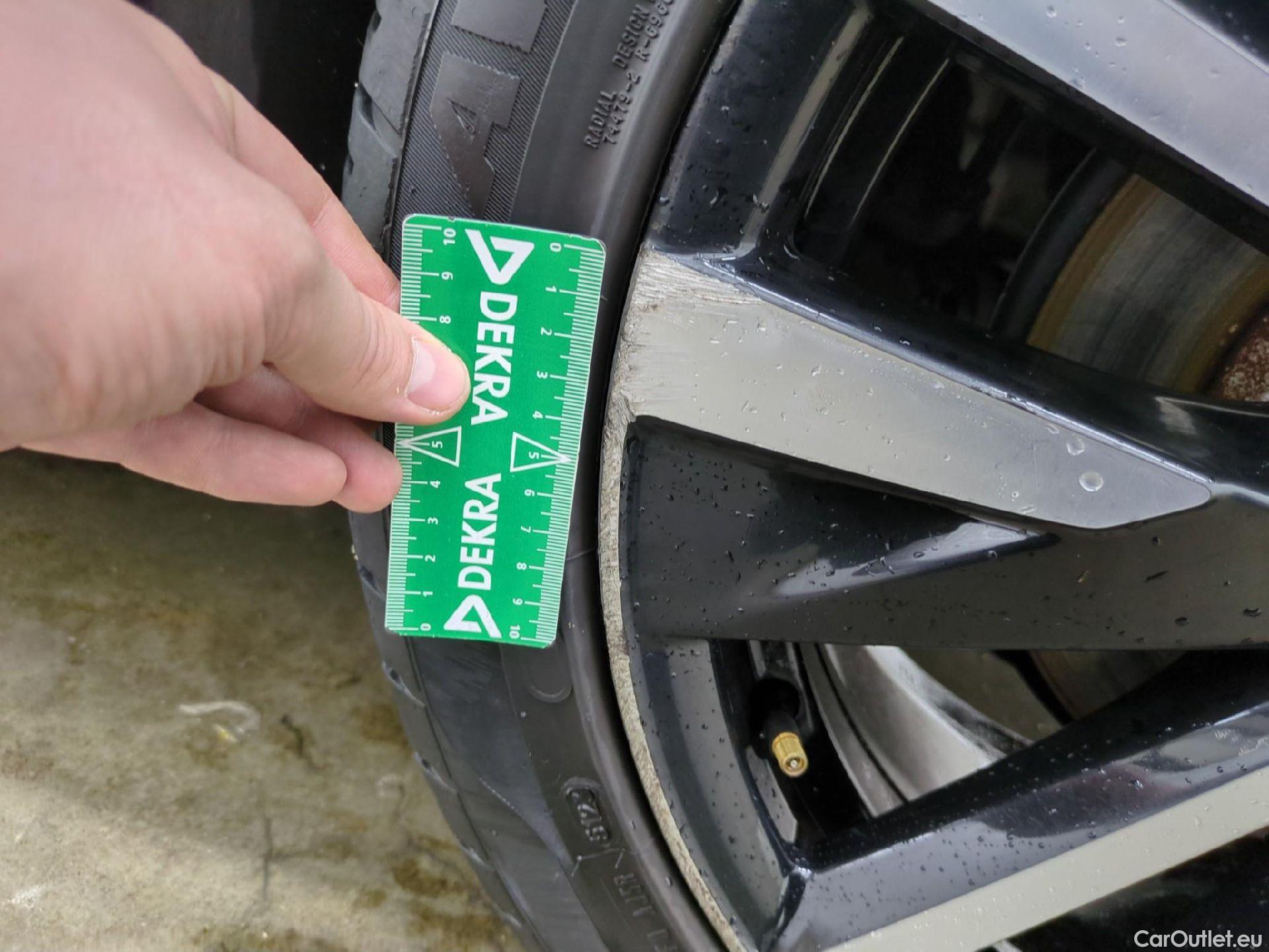  Peugeot  508 PEUGEOT  SW / 2018 / 5P / Break HYBRID 225 E-EAT8 GT #31