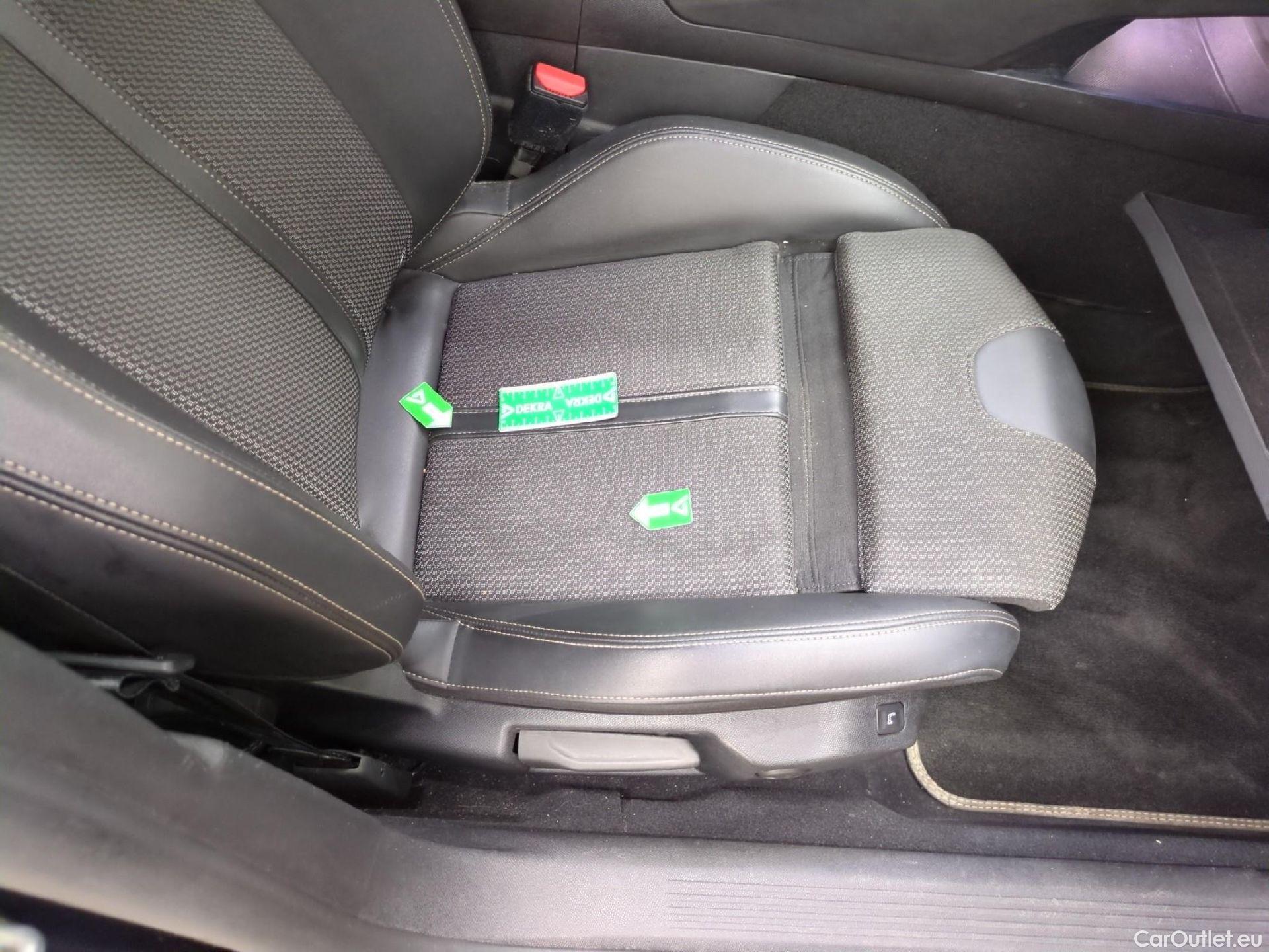  Peugeot  508 PEUGEOT  SW / 2018 / 5P / Break HYBRID 225 E-EAT8 GT #1