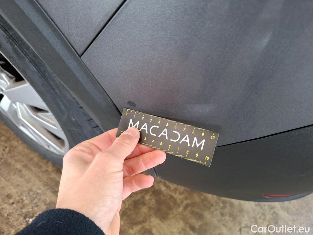  Peugeot  5008  Active Pack 1.5 HDi 130CV BVA8 7 Sieges E6d #8