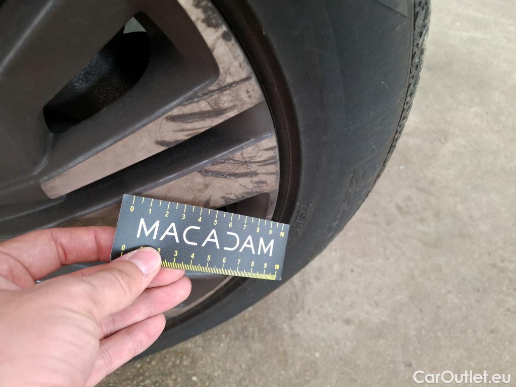  Peugeot  3008  Allure 1.5 HDi 130CV BVA8 E6d #35