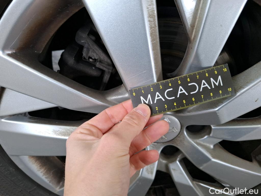  Peugeot  5008  Active Pack 1.5 HDi 130CV BVA8 7 Sieges E6d #15