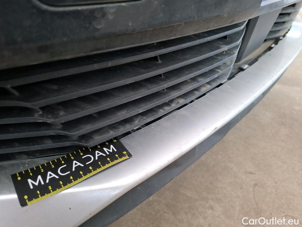  Peugeot  3008  Allure 1.5 HDi 130CV BVA8 E6d #52