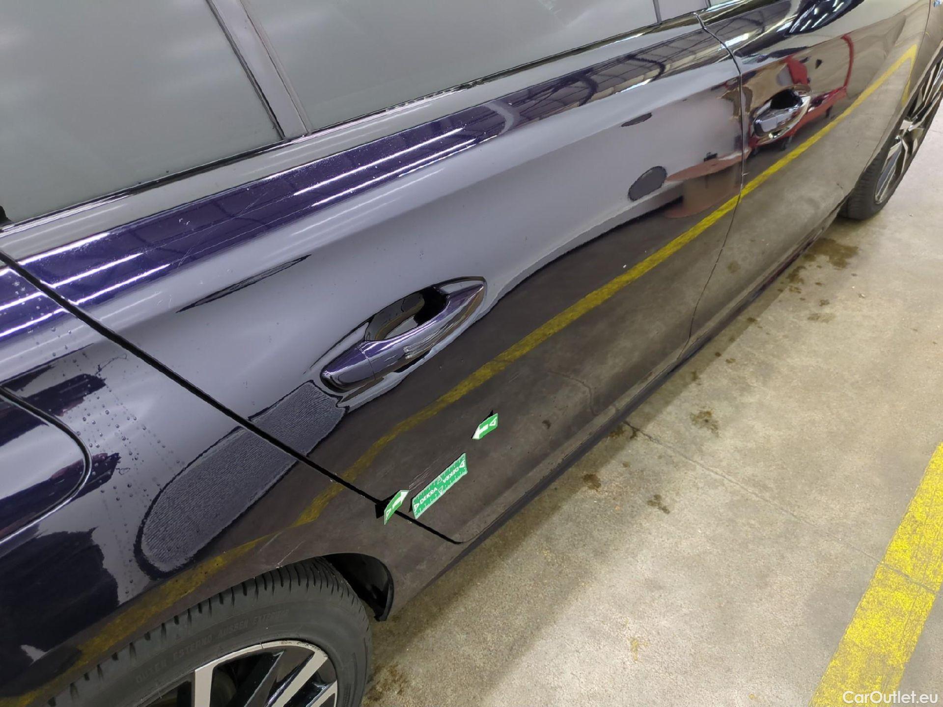  Peugeot  508 PEUGEOT  SW / 2018 / 5P / Break HYBRID 225 E-EAT8 GT #44