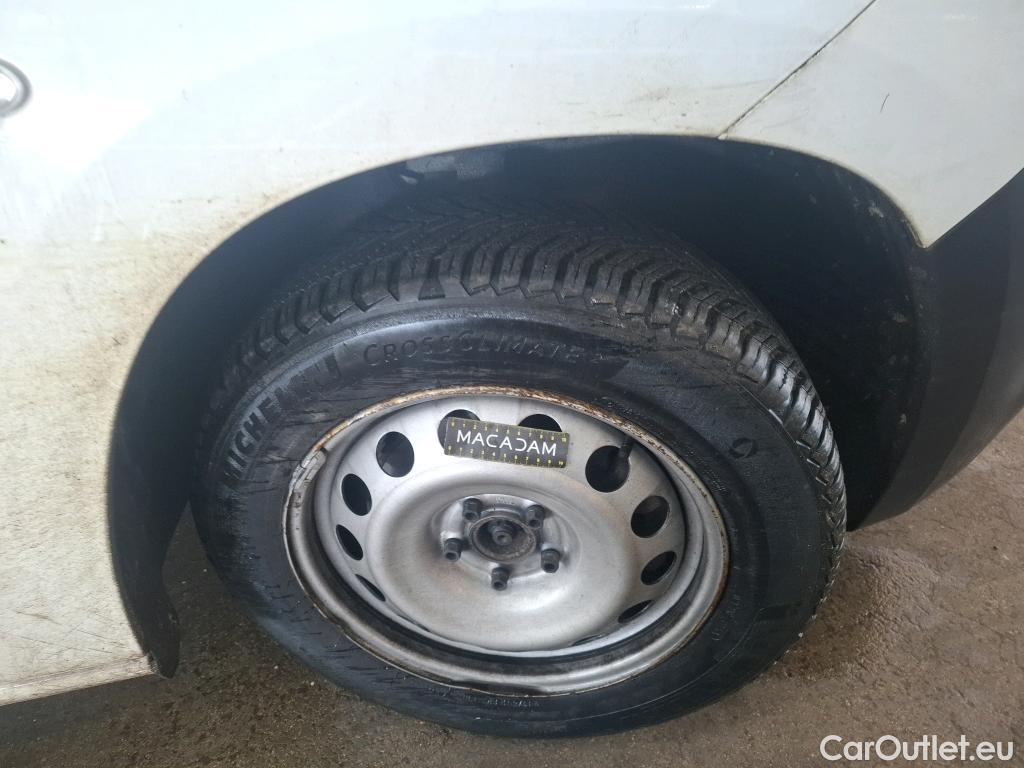  Citroen  Berlingo  Fourgon Club XL 950 1.5 BlueHDi 100CV BVM5 E6dT #49