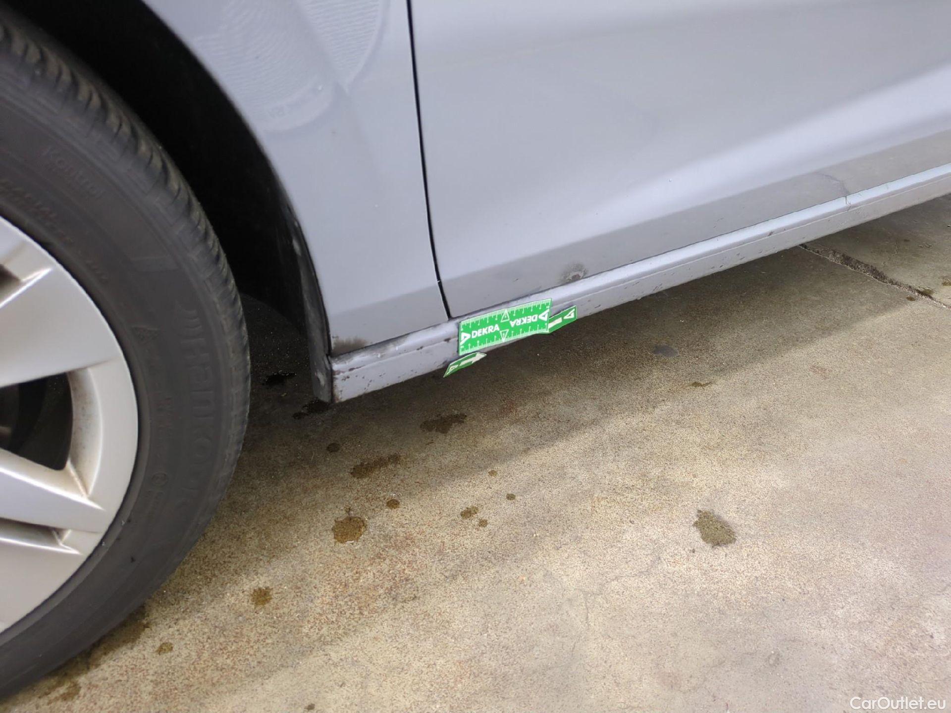  Volkswagen  Golf  2.0 TDI SCR 115 DSG7 LIFE BUSINESS #24